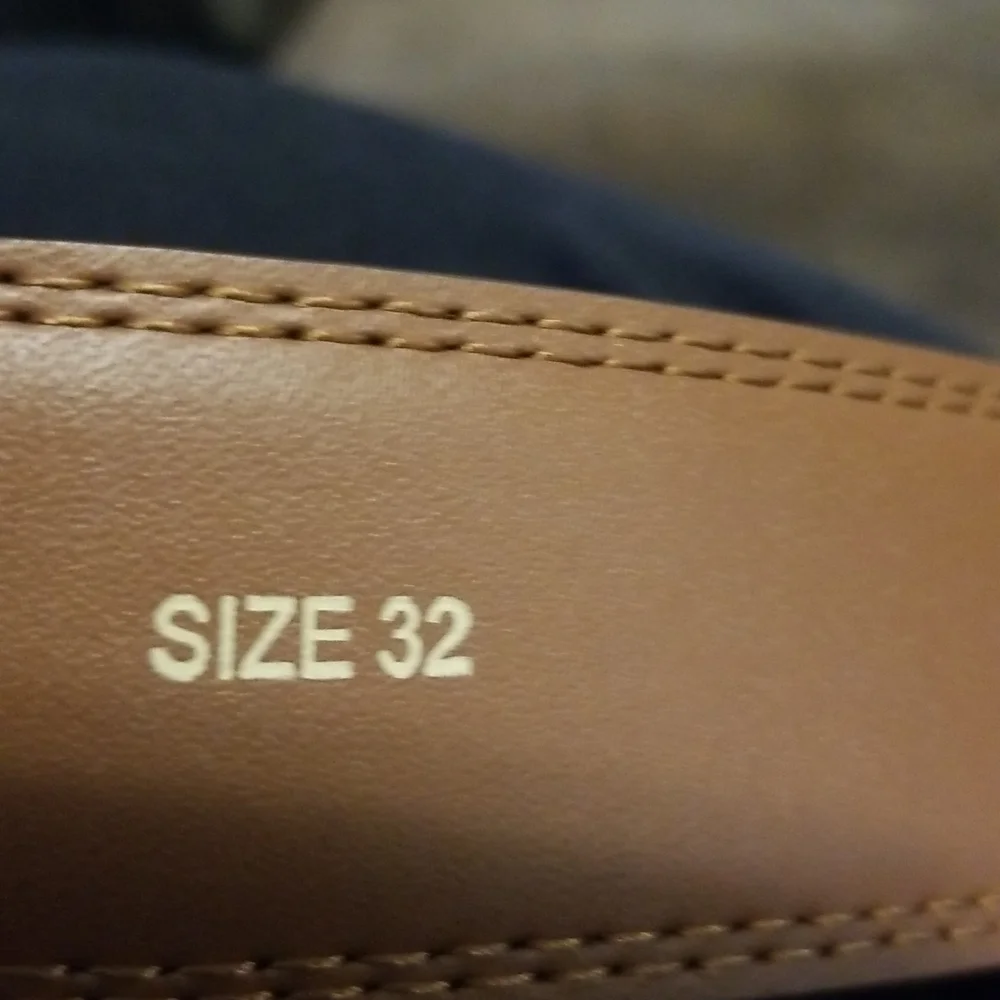 Bosca black leather belt size 32, unisex